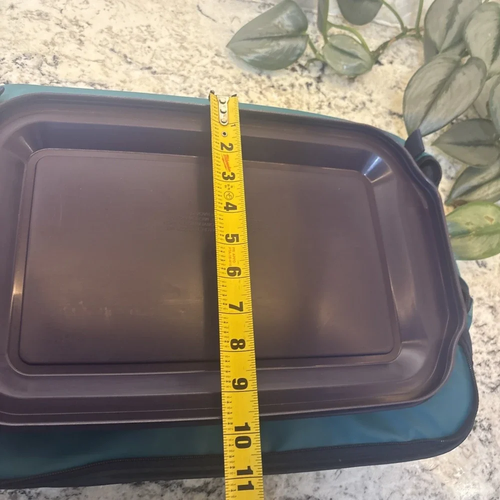 NOS Vintage 1997‎ New Open Box PYREX Portable Insulated Carrier w/ Pyrex Dish